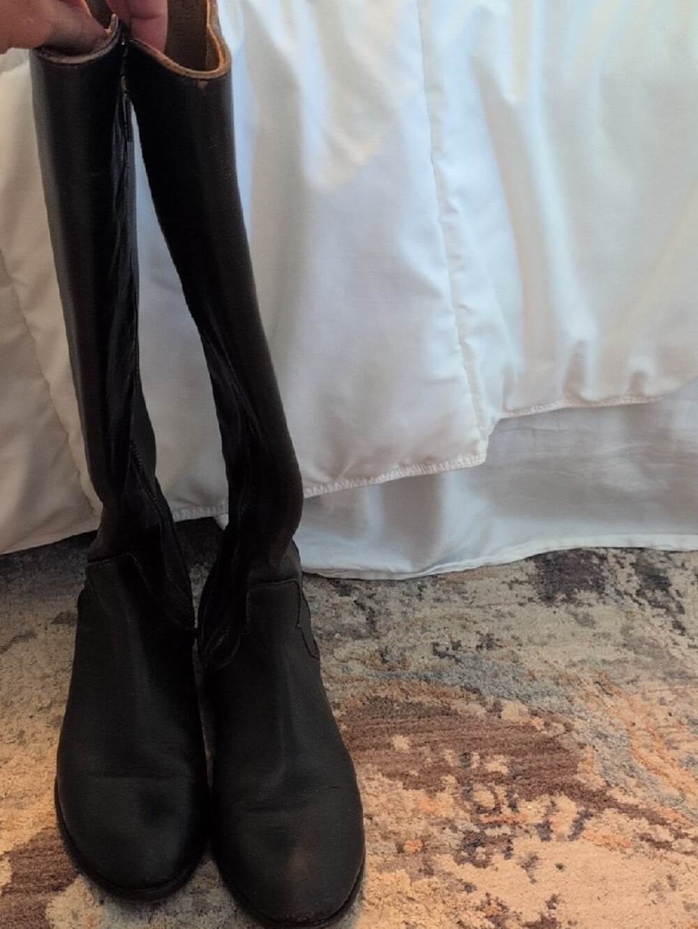 Classic Frye Black Knee-High Leather Women's Boots - Picture 14 of 15
